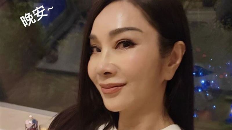 陳美鳳戀情曝光？泡澡自拍甜稱對方卡哇伊