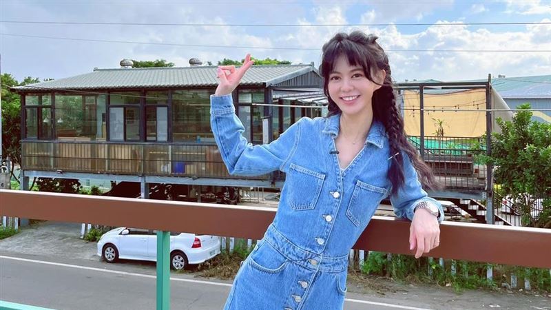 白癡公主250萬買車　挨酸孤單不婚反擊了