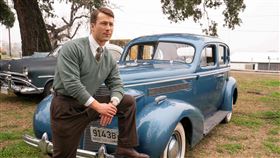 格蘭鮑威爾為空戰新作《決戰38度線》親訪真實英雄深受感動。（圖／CATCHPLAY＋提供）