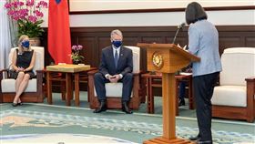 蔡英文接見「美國愛達荷州州長李睿德（Brad Little）經貿考察團」（圖／總統府提供）