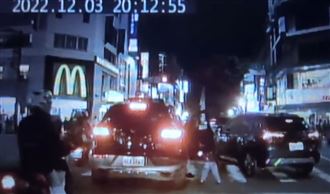 再吵把你丟出去！虎媽車內丟出兒驚悚影曝