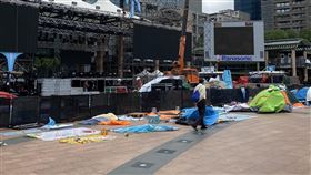 新北耶誕城,演唱會,帳篷,卡位,低溫(翻攝自 爆廢公社二館)