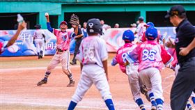 高雄壽天以14：3擊敗桃園龜山，將冠軍留在高雄。（圖／徐生明棒球發展協會提供）