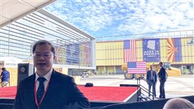 國發會主委暨行政院國發基金召集人龔明鑫今(6)日以董事身份出席台積電（TSMC）美國亞利桑那州鳳凰城之進機儀式。（圖／國發會提供）