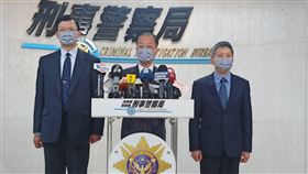 圖左至右：刑事局副局長黃家琦、警政署署長黃明昭、刑事局副局長黃建榮。圖／刑事局提供