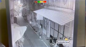 彰化和美，菜市場，搶劫，菜販收攤，持刀拉到暗巷搶劫，搶400元，4小時落網，贓款剩150元(圖／翻攝畫面)