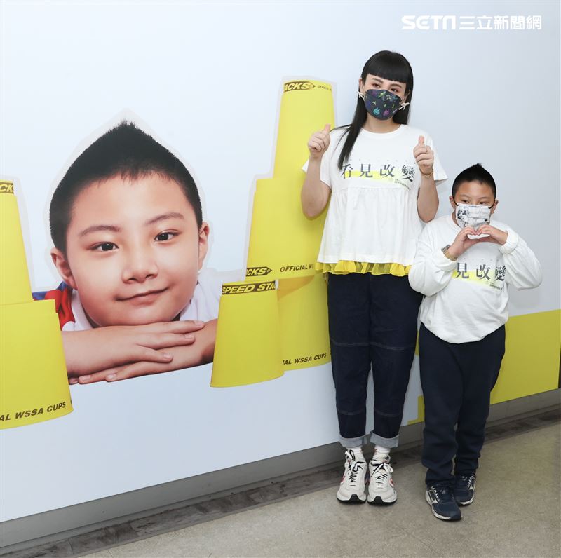 魏如萱出席為羅慧夫顱顏基金會看見改變公益攝影展。（記者邱榮吉/攝影）