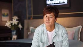 廖科溢7日宣布和女主播秦綾謙再婚。（圖／翻攝廖科溢臉書）