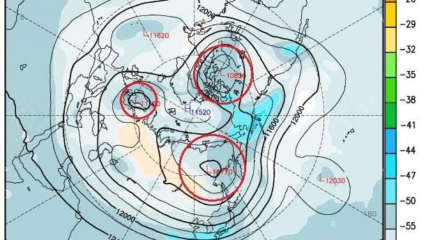 雙極渦轉三極渦　專家：冷空氣恐往台灣流