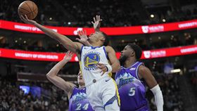 ▲波爾（Jordan Poole）攻下全場最高36分卻發生再見失誤。（圖／美聯社／達志影像）