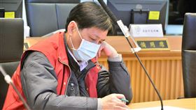 將任警大校長  陳檡文否認二選一新北市警察局長陳檡文將升任中央警察大學校長，他13 日針對外傳是移民署長、警大校長二選一一事做出回應，指「那都是傳言」。圖為109年12月31日陳檡文參加防疫會議畫面。中央社記者黃旭昇攝  110年1月13日