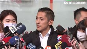 吳怡農出席中吉里捐血活動會前受訪