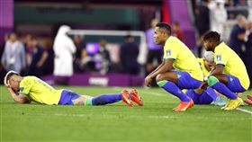 巴西球員們沮喪（圖／路透社／達志影像）