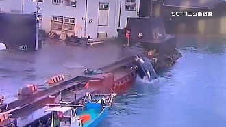 大溪漁港車意外墜海　駕駛怒提百萬國賠