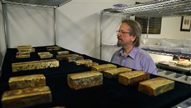 撈起沉船！沉入海底131年牛仔褲350萬拍出（圖／美聯社／達志影像）