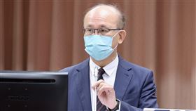 林騰蛟列席立法院教育及文化委員會報告備詢立法院教育及文化委員會12日邀請教育部體育署專題報告國內「足球運動推動現況與後續輔導作為」，面對立委質詢，教育部次長、代理體育署長林騰蛟（圖）表示，會持續與學校及地方政府合作，尋找適合的國家足球訓練基地。中央社記者張皓安攝  111年12月12日