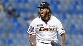 ▲韓火鷹續約多明尼加投手Felix Pena。（圖／取自韓火鷹FB）