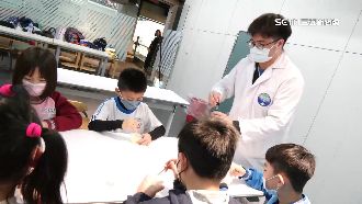 指導科展先上學倫課　師批「陳明通條款」