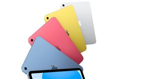 遠傳祭出年度最強聖誕豪禮 最新iPad限時加碼 憑學生證現折1,000元 舊換新最高現折27,000元。（圖／電信業者提供）