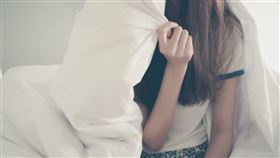 棉被,冷,睡覺,女子,女孩（示意圖／Pexels）