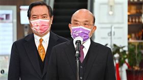 行政院長蘇貞昌今(14)日出席111年國家永續發展獎頒獎典禮。（圖／行政院提供)