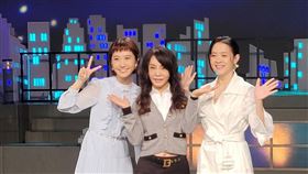 「戲劇教母」柴智屏(圖中)14日爆料，「曾寶儀(圖右)當年與《流星花園》女主角擦身而過。」（圖／記者游定剛拍攝）