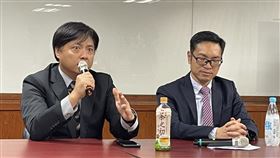 泰山企業董事詹皓鈞（圖左）、發言人雷松清（圖右）召開記者會針對外界傳聞做出聲明 。（圖／記者戴玉翔攝影）