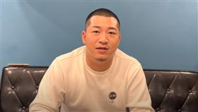 廟會拍片友人疑被附身，網紅草爺還原事發經過。（圖／草爺經紀人提供）