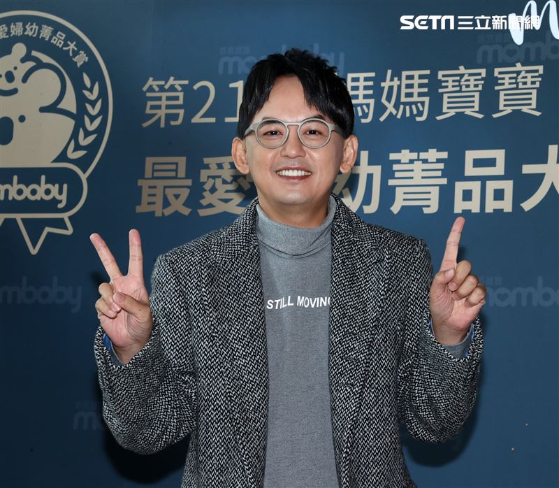 黃子佼出席媽媽寶寶雜誌「第21屆最愛婦幼菁品大賞」頒獎典禮。（記者邱榮吉/攝影）