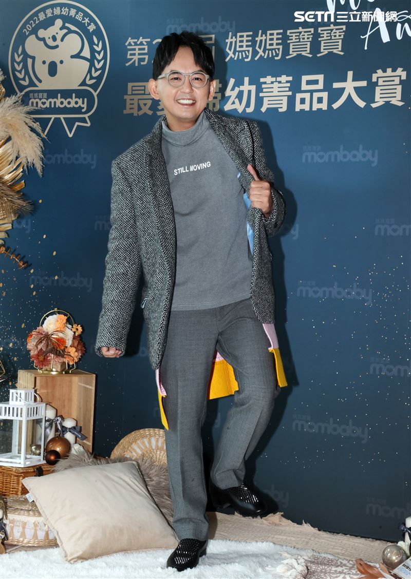 黃子佼出席媽媽寶寶雜誌「第21屆最愛婦幼菁品大賞」頒獎典禮。（記者邱榮吉/攝影）