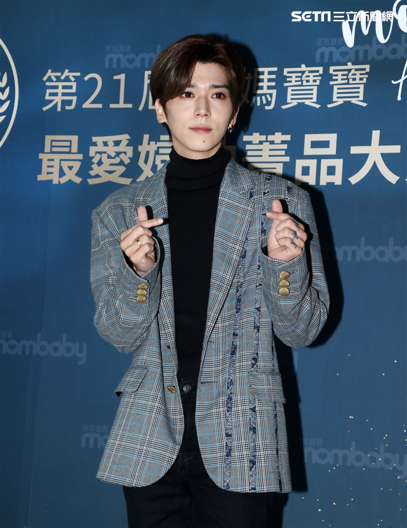 Bii畢書盡出席媽媽寶寶雜誌「第21屆最愛婦幼菁品大賞」頒獎典禮。（記者邱榮吉/攝影）