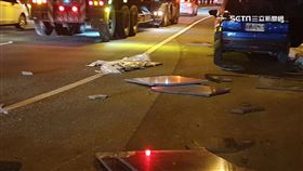 驚悚! 大貨車開到一半