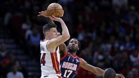 ▲希洛（Tyler Herro）再飆新高10顆三分球，破4項神鬼記錄（圖／美聯社／達志影像）