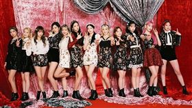 ▲限定女團IZ*ONE於2018年的日韓合作選秀節目《Produce48》出道。（圖／翻攝自IZ*ONEIG）