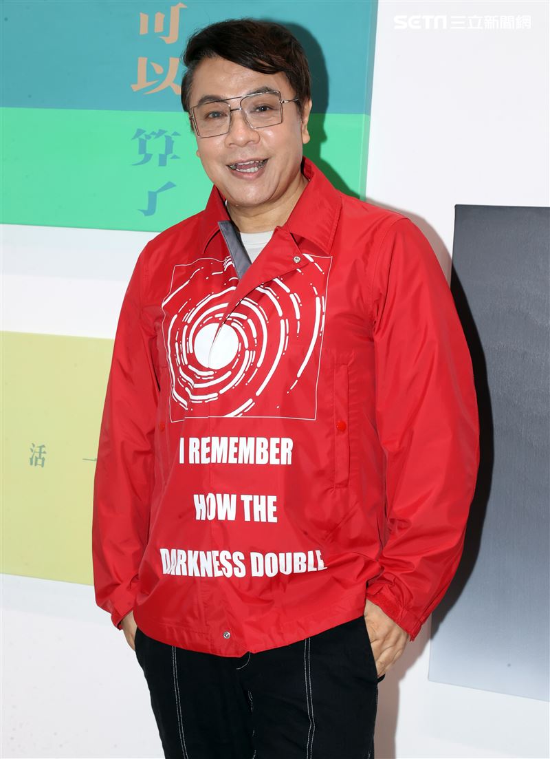 蔡康永創作展開幕。（記者邱榮吉/攝影）