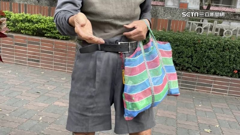 獨／疑鎖定小學生！男發糖、撲克牌沾粉末