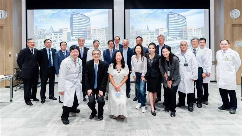郭台銘曝明年心願：盼別人無需承受我的痛