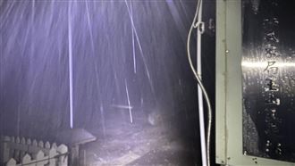 急凍9度　玉山冷到「下冰霰」了！