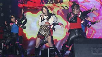 正妹新人藏3年首露面　吳宗憲祭出禁愛令