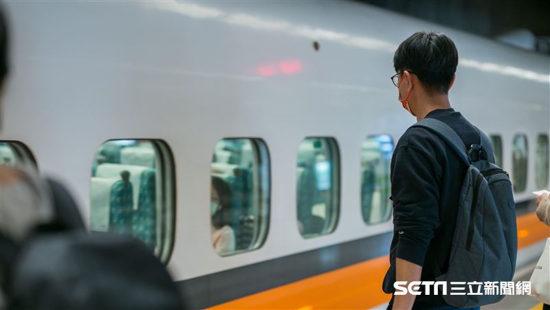 雙鐵春節車票今夜開搶　東線紅眼列車7折