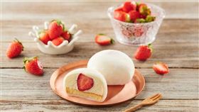 大潤發草莓季12/22登場，10款夢幻草莓甜點，讓你一路開吃到3月底。（圖／品牌業者提供）