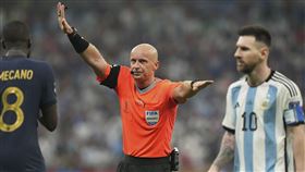 波蘭籍裁判馬齊尼亞克（Szymon Marciniak）。（圖／美聯社／達志影像）