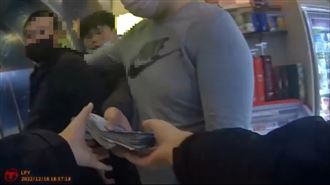 新莊男霸佔ATM瘋狂領錢！警搜1618萬現鈔