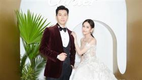 ▲澳門賭王千金何超蓮與大陸男星竇驍近日傳出情變消息。（圖／翻攝自何超蓮微博）