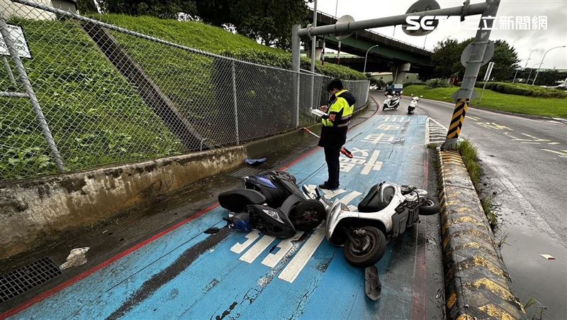 新北五股「藍藍路！」網嚇：4台買單封路