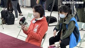 吳怡農、王鴻薇 北市立委補選號次抽籤。(圖/記者高逸帆攝影）