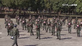 邊跑邊射擊！志願役入伍訓練增、科目改變