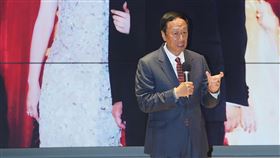 郭台銘分享癌症病患家屬心情永齡基金會創辦人郭台銘（圖）19日在台大醫院癌醫中心分院出席4週年院慶活動，因19日為亡妻林淑如冥誕，郭台銘特別分享癌症病患家屬的心情。中央社記者徐肇昌攝  111年12月19日