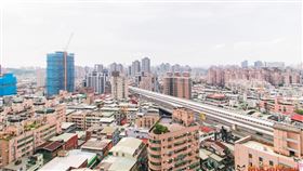 永慶房產專家建議，準新人及夫妻購置新婚房時，確實了解自身購屋需求很重要，以免做出錯誤的判斷，影響婚前及婚後的心情。(圖/永慶房屋)