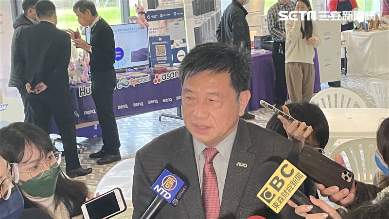 風向變？友達彭双浪：庫存降、面板現曙光